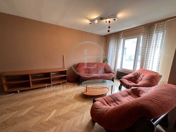 Тристаен апартамент в Пловдив, Център - 140 кв.м за 1750 €/кв.м - Снимка #1