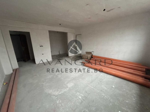 Тристаен апартамент в Пловдив, Остромила - 124 кв.м за 984 €/кв.м - Снимка #1