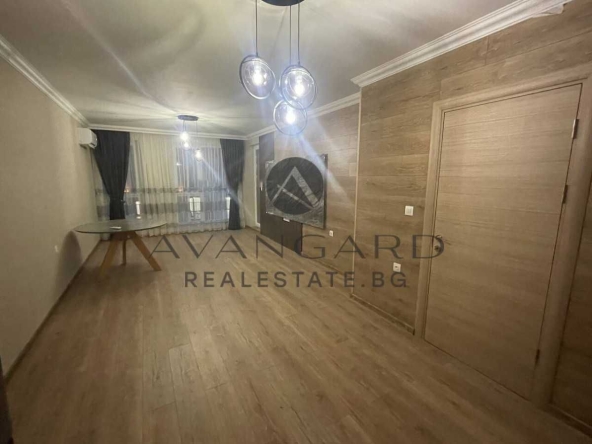 Двустаен апартамент в Пловдив, Кючук Париж - 70 кв.м за 2040 €/кв.м - Снимка #1