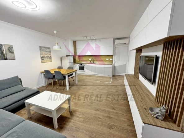 Дава се под наем Тристаен апартамент в Варна, Победа - 100 кв.м за 800 € - Снимка #1