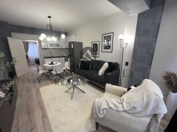 Тристаен апартамент в Пловдив, Кършияка - 64 кв.м за 2008 €/кв.м - Снимка #1