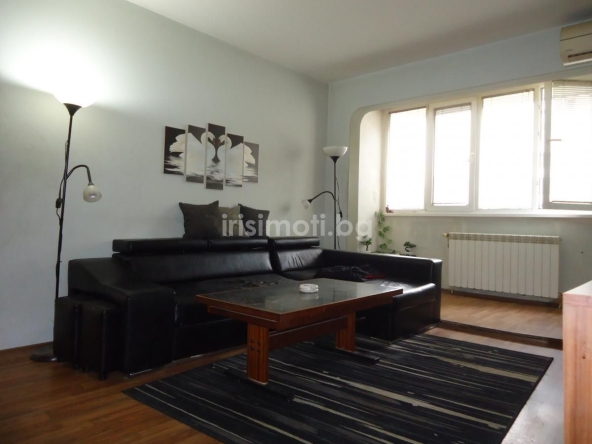 Тристаен апартамент в София, Бъкстон - 89 кв.м за 1931 €/кв.м - Снимка #1