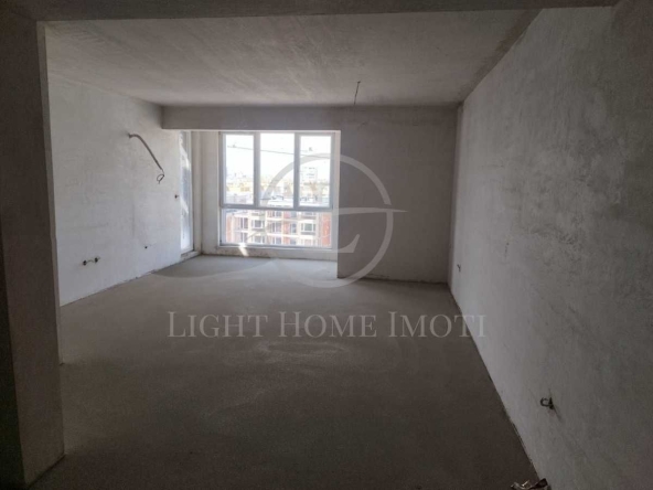 Тристаен апартамент в Пловдив, Гагарин - 126 кв.м за 1215 €/кв.м - Снимка #1