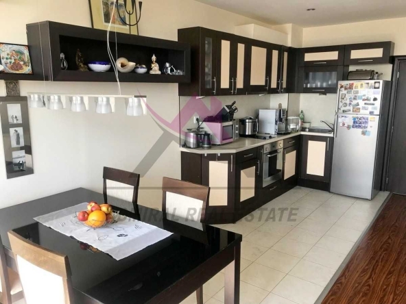 Дава се под наем Многостаен апартамент в Варна, м-т Евксиноград - 150 кв.м за 1250 € - Снимка #1