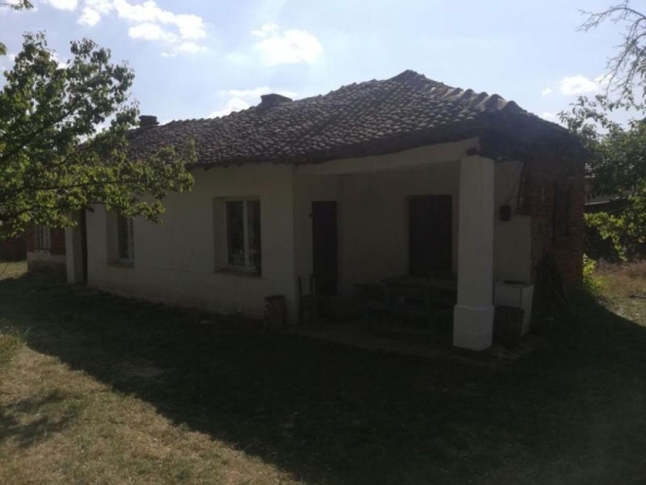 Къща в с. Друган, Област Перник - 60 кв.м за 587 €/кв.м - Снимка #1