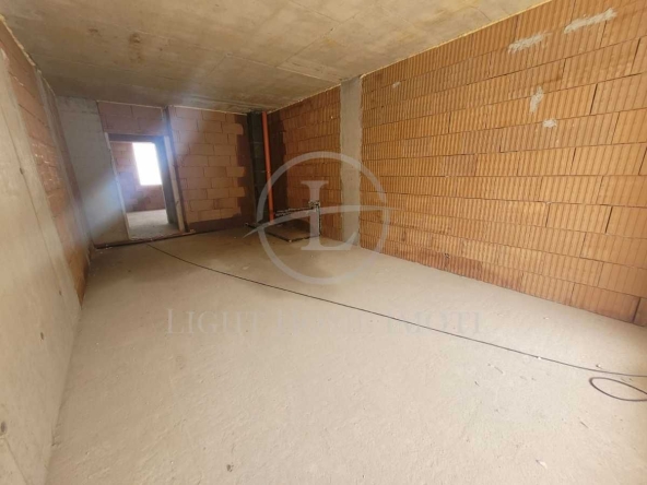 Тристаен апартамент в Пловдив, Кючук Париж - 88 кв.м за 1070 €/кв.м - Снимка #1