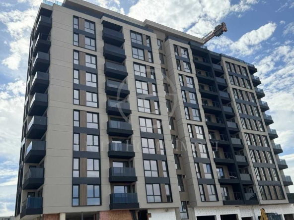 Тристаен апартамент в Пловдив, Христо Смирненски - 101 кв.м за 1446 €/кв.м - Снимка #1