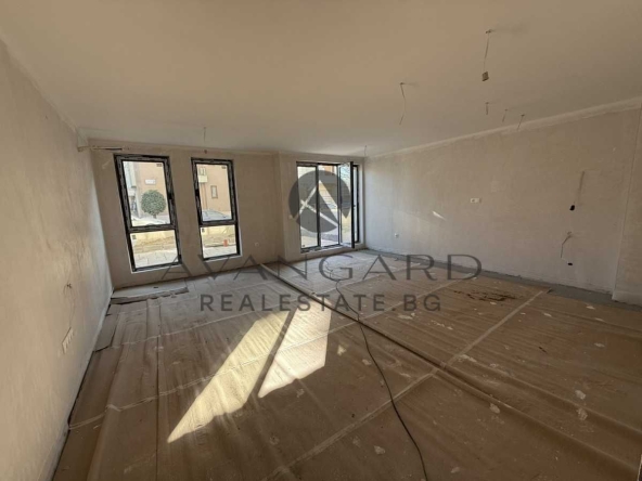 Двустаен апартамент в Пловдив, Кършияка - 140 кв.м за 822 €/кв.м - Снимка #1