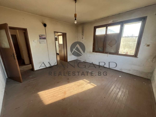 Етаж от къща в с. Крумово, Област Пловдив - 75 кв.м за 934 €/кв.м - Снимка #1