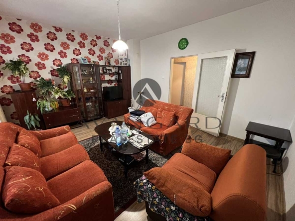 Двустаен апартамент в Пловдив, Коматево - 65 кв.м за 1154 €/кв.м - Снимка #1