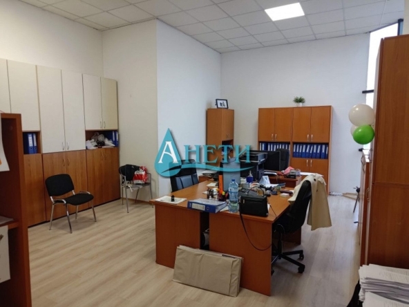 Дава се под наем Офис в София, Кръстова вада - 400 кв.м за 2800 € - Снимка #1