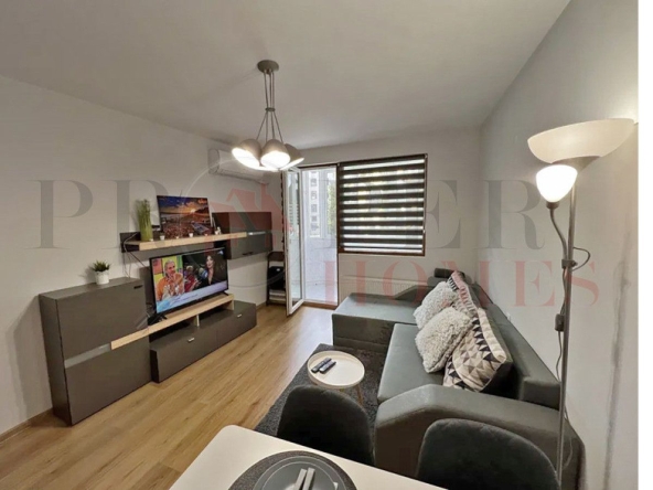 Дава се под наем Многостаен апартамент в Велико Търново, Център - 120 кв.м за 800 € - Снимка #1