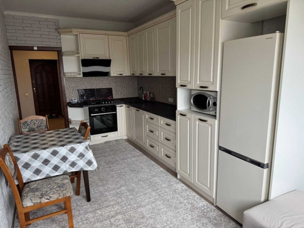 Дава се под наем Едностаен апартамент в София, Люлин 2 - 48 кв.м за 395 € - Снимка #1