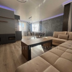 Тристаен апартамент в Пловдив, Кючук Париж - 115 кв.м за 1774 €/кв.м - Снимка #1