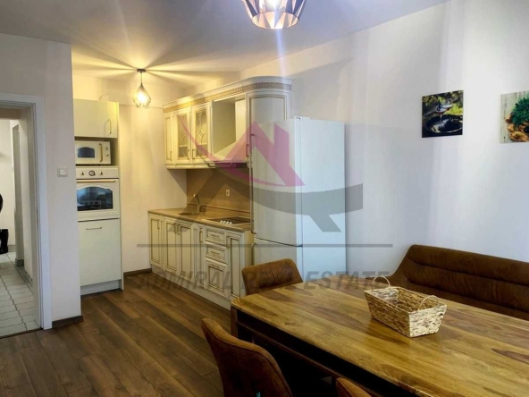 Дава се под наем Четиристаен апартамент в Варна, Център - 98 кв.м за 1200 € - Снимка #1