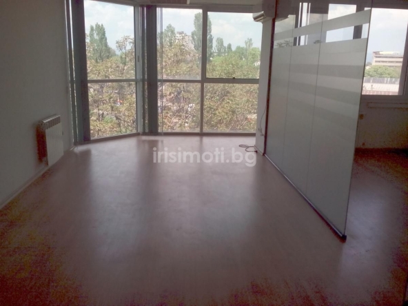 Дава се под наем Офис в София, Център - 68 кв.м за 408 € - Снимка #1