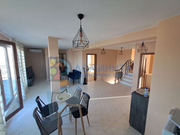 Тристаен апартамент в с. Варвара, Област Бургас - 90 кв.м за 1056 €/кв.м - Снимка #1