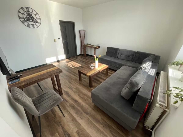 Дава се под наем Двустаен апартамент в София, Лозенец - 70 кв.м за 700 € - Снимка #1