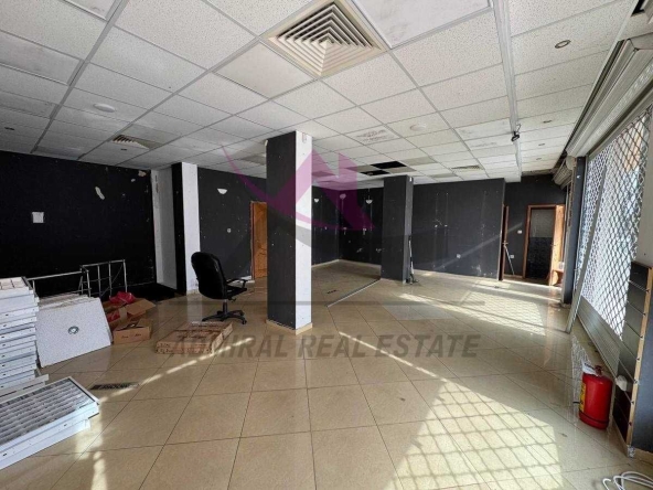 Дава се под наем Магазин в Варна, Гръцка махала - 200 кв.м за 1750 € - Снимка #1