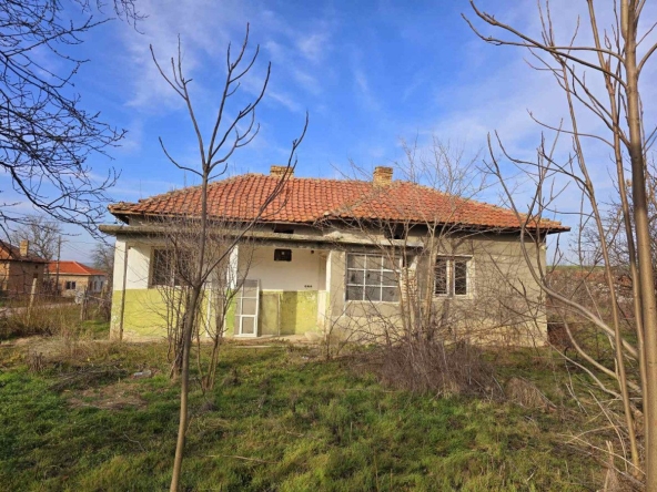 Къща в с. Житница, Област Варна - 80 кв.м за 1 €/кв.м - Снимка #1