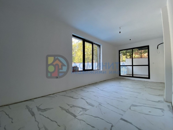 Тристаен апартамент в Приморско - 58 кв.м за 1518 €/кв.м - Снимка #1