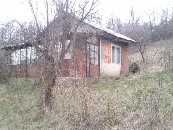 Къща в с. Радибош, Област Перник - 35 кв.м за 139 €/кв.м - Снимка #1