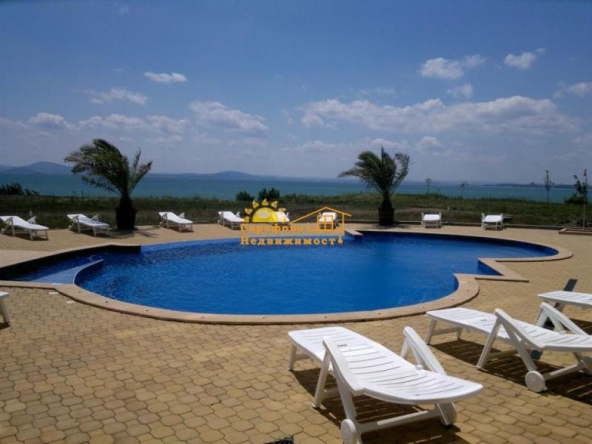 Дава се под наем Едностаен апартамент в Бургас, Сарафово - 38 кв.м за 255 € - Снимка #1