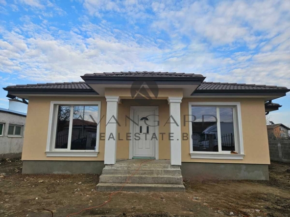 Къща в с. Рогош, Област Пловдив - 195 кв.м за 1026 €/кв.м - Снимка #1