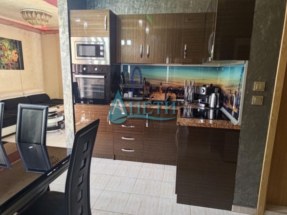 Тристаен апартамент в к.к. Слънчев бряг - 105 кв.м за 1191 €/кв.м - Снимка #1