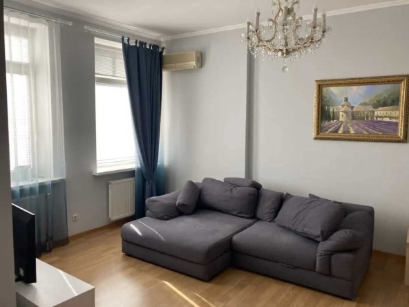 Дава се под наем Двустаен апартамент в София, Слатина - 70 кв.м за 612 € - Снимка #1