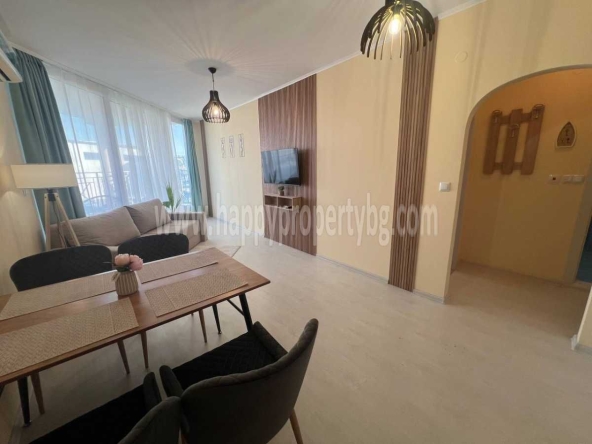 Двустаен апартамент в к.к. Слънчев бряг - 72 кв.м за 1042 €/кв.м - Снимка #1