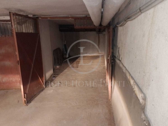 Гараж / Паркомясто в Пловдив, Мараша - 18 кв.м за 1762 €/кв.м - Снимка #1