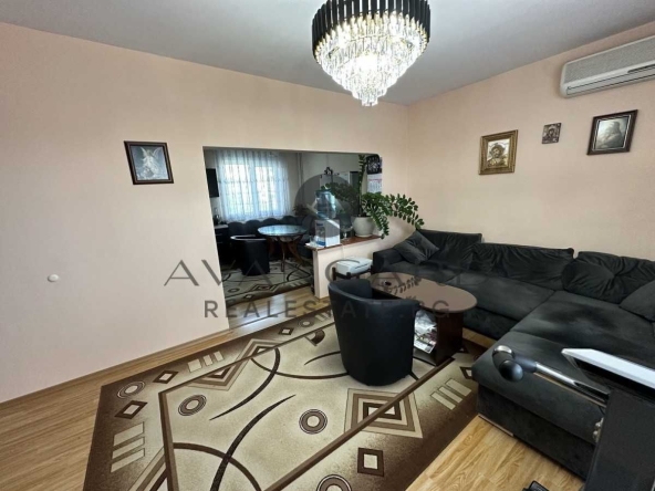 Тристаен апартамент в Пловдив, Тракия - 92 кв.м за 1728 €/кв.м - Снимка #1