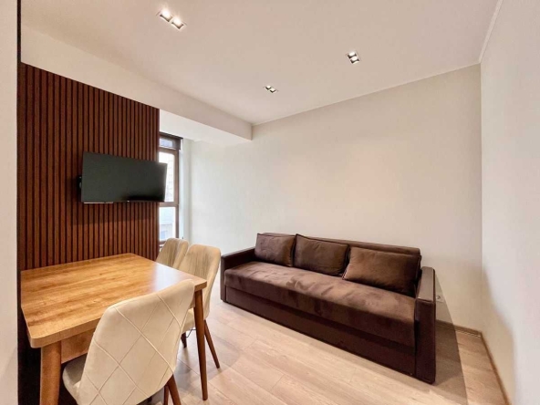 Дава се под наем Двустаен апартамент в София, Витоша - 68 кв.м за 450 € - Снимка #1