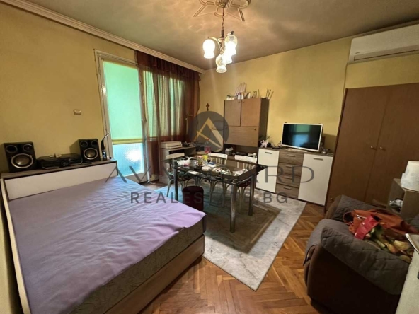 Етаж от къща в Пловдив, Кършияка - 100 кв.м за 775 €/кв.м - Снимка #1