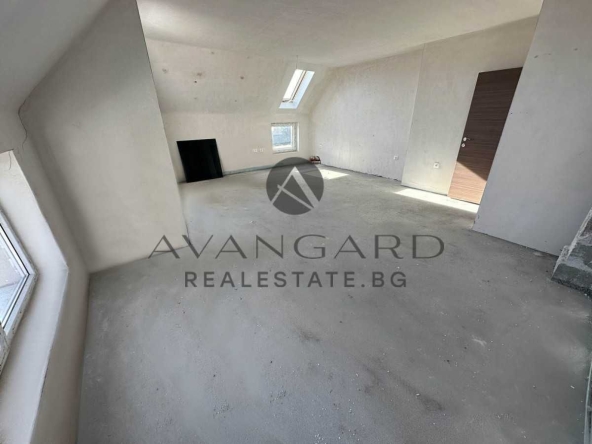 Тристаен апартамент в Пловдив, Тракия - 152 кв.м за 1231 €/кв.м - Снимка #1