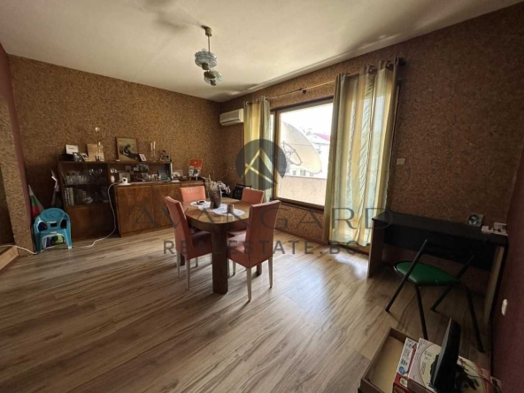 Тристаен апартамент в Пловдив, Център - 101 кв.м за 1616 €/кв.м - Снимка #1