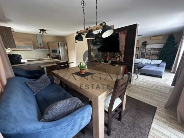 Къща в Пловдив, Коматево - 361 кв.м за 1272 €/кв.м - Снимка #1