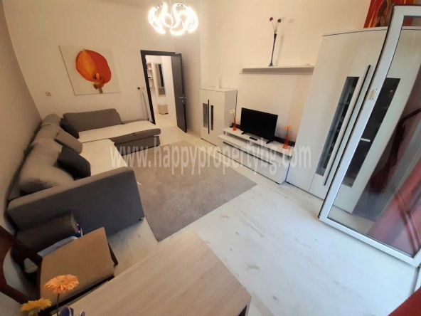 Тристаен апартамент в к.к. Слънчев бряг - 70 кв.м за 1100 €/кв.м - Снимка #1