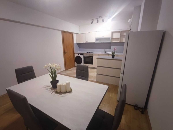 Дава се под наем Четиристаен апартамент в София, Белите брези - 140 кв.м за 1500 € - Снимка #1