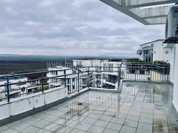 Двустаен апартамент в с. Кошарица, Област Бургас - 93 кв.м за 646 €/кв.м - Снимка #1