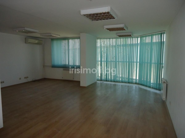 Дава се под наем Офис в София, Център - 69 кв.м за 414 € - Снимка #1