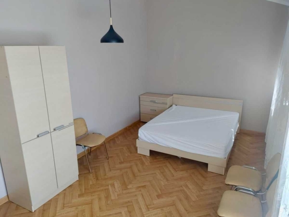 Дава се под наем Едностаен апартамент в София, Център - 33 кв.м за 320 € - Снимка #1