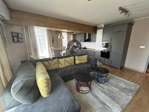 Тристаен апартамент в Пловдив, Кършияка - 107 кв.м за 2898 €/кв.м - Снимка #1