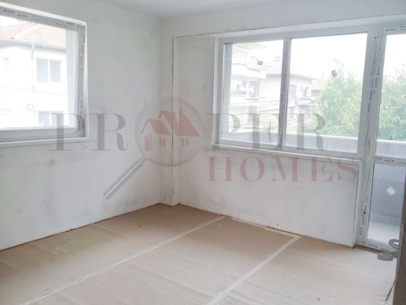 Тристаен апартамент в Велико Търново, Център - 62 кв.м за 2178 €/кв.м - Снимка #1