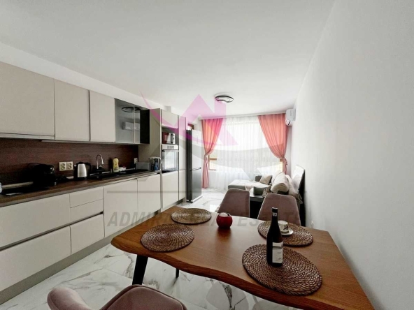 Дава се под наем Двустаен апартамент в Варна, Колхозен пазар - 70 кв.м за 600 € - Снимка #1