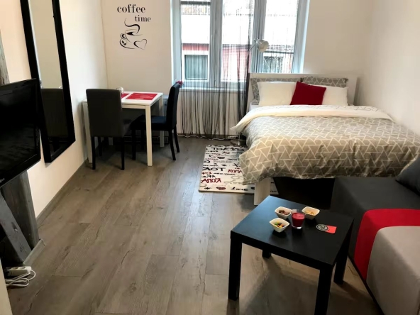 Дава се под наем Едностаен апартамент в София, Люлин 1 - 45 кв.м за 295.8 € - Снимка #1