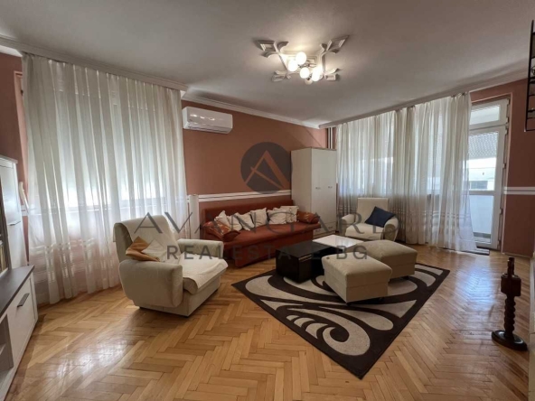Двустаен апартамент в Пловдив, Център - 69 кв.м за 1870 €/кв.м - Снимка #1