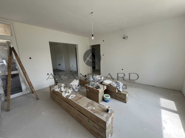 Тристаен апартамент в Пловдив, Кършияка - 86 кв.м за 1896 €/кв.м - Снимка #1