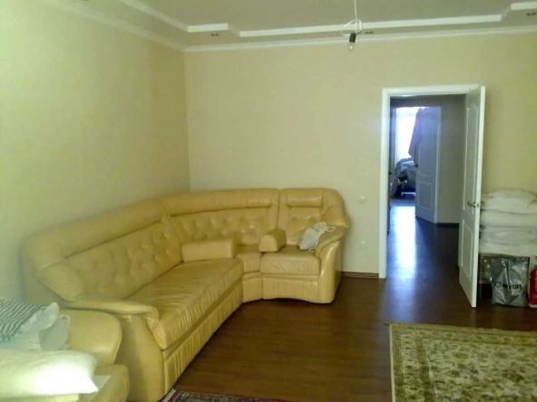 Дава се под наем Двустаен апартамент в София, Център - 56 кв.м за 397.8 € - Снимка #1